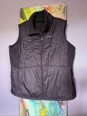 Columbia Quilted Vest in Plum